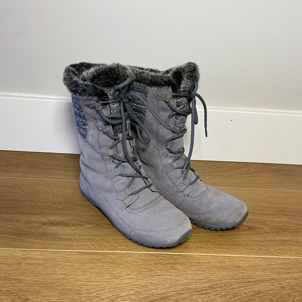 The North Face Womens Nuptse Purna II Frost Grey / Iron Gate Grey 10.5 B